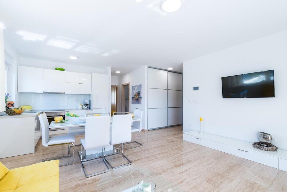 Apartmann Vir Luaran gambar